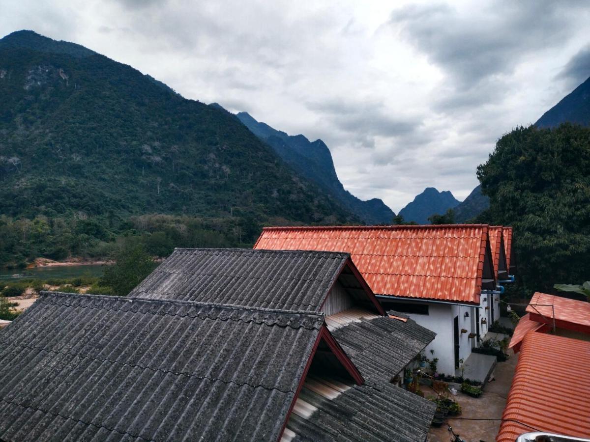 Pdv Guesthouse Muang Ngoi 외부 사진