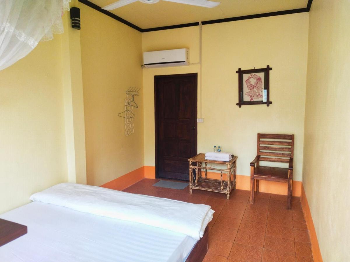 Pdv Guesthouse Muang Ngoi 외부 사진